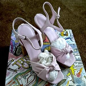 GUESS, pink knot platform sandal. Size 6.5